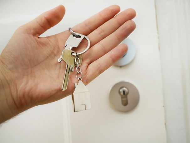 https://KimHensley.StopRentingStartOwning.com